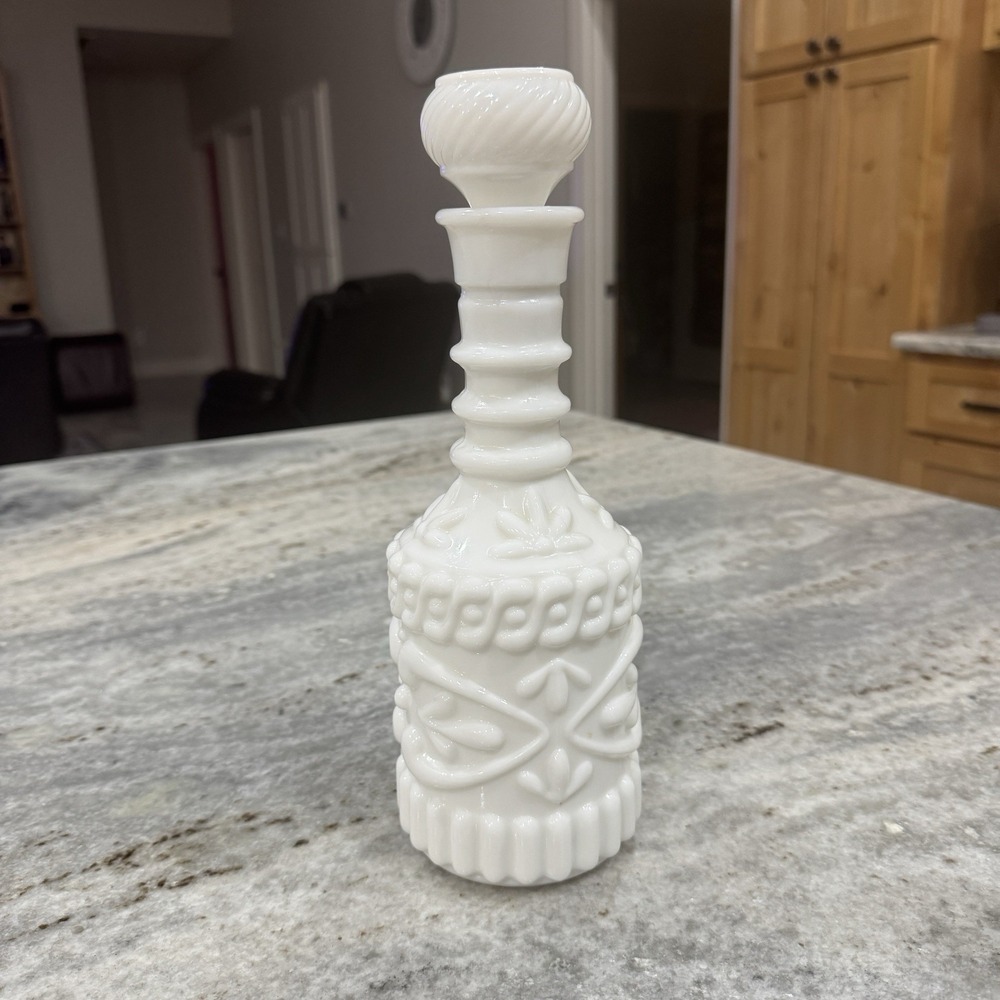 VTG Jim Beam Kentucky Derby Decanter 1969 Milk Glass White Cork Empty Bottle